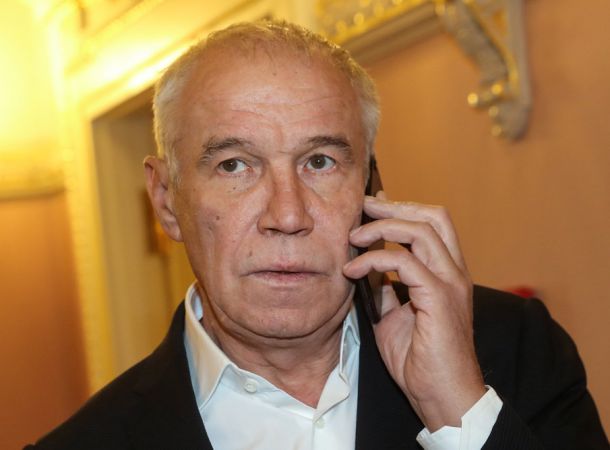 Сергей Гармаш был готов остаться в "Современнике" за миллион рублей