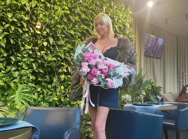 Анастасия Волочкова отправилась в свадебное путешествие перед свадьбой