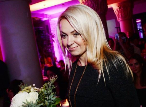 Яна Рудковская поделилась трогательными кадрами со свадьбы сына Валерии