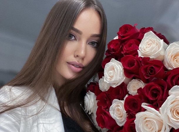 Анастасия Костенко появилась на свадьбе сестры без Дмитрия Тарасова
