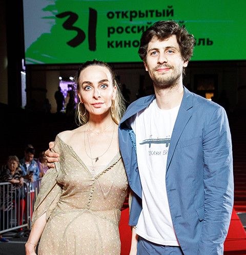 Екатерина Варнава вышла в свет вместе с Александром Молочниковым