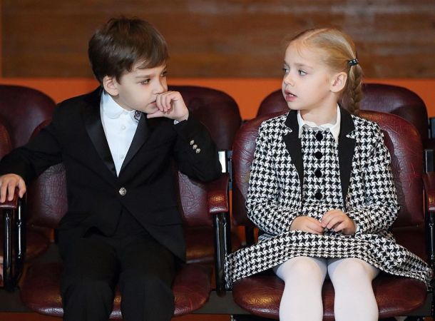Дети Максима Галкина и Аллы Пугачевой трогательно признались в любви родителям