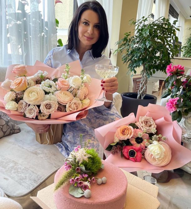 Екатерина Стриженова трогательно обратилась к старшей дочери в день рождения