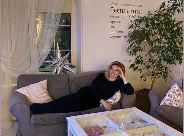 «Стройная красоточка!»: Похудевшая Екатерина Скулкина в лосинах впечатлила поклонников