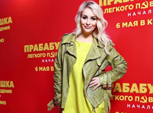 Дочь Валентины Легкоступовой начала карьеру певицы