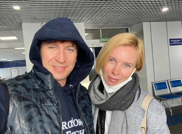 Алексей Ягудин и Татьяна Тотьмянина нанесли визит занедужившей Тарасовой