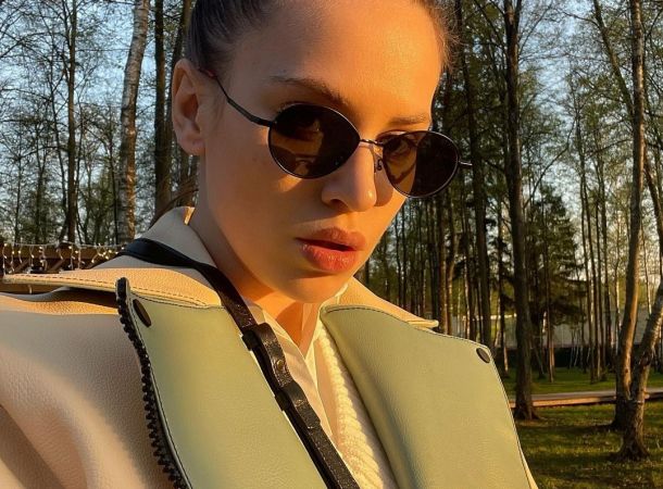 Саша Артемова подает на развод с Евгением Кузиным