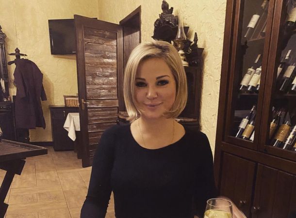 Мария Максакова установила контакт с потусторонними силами в московской квартире