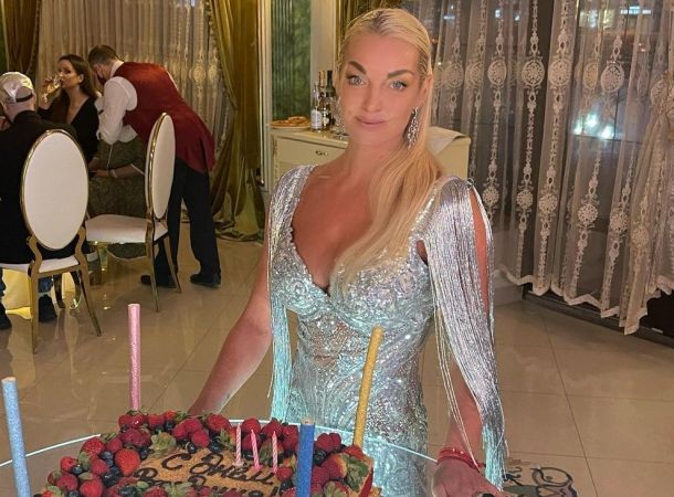 Анастасия Волочкова планирует выйти замуж за мужчину после трех недель знакомства