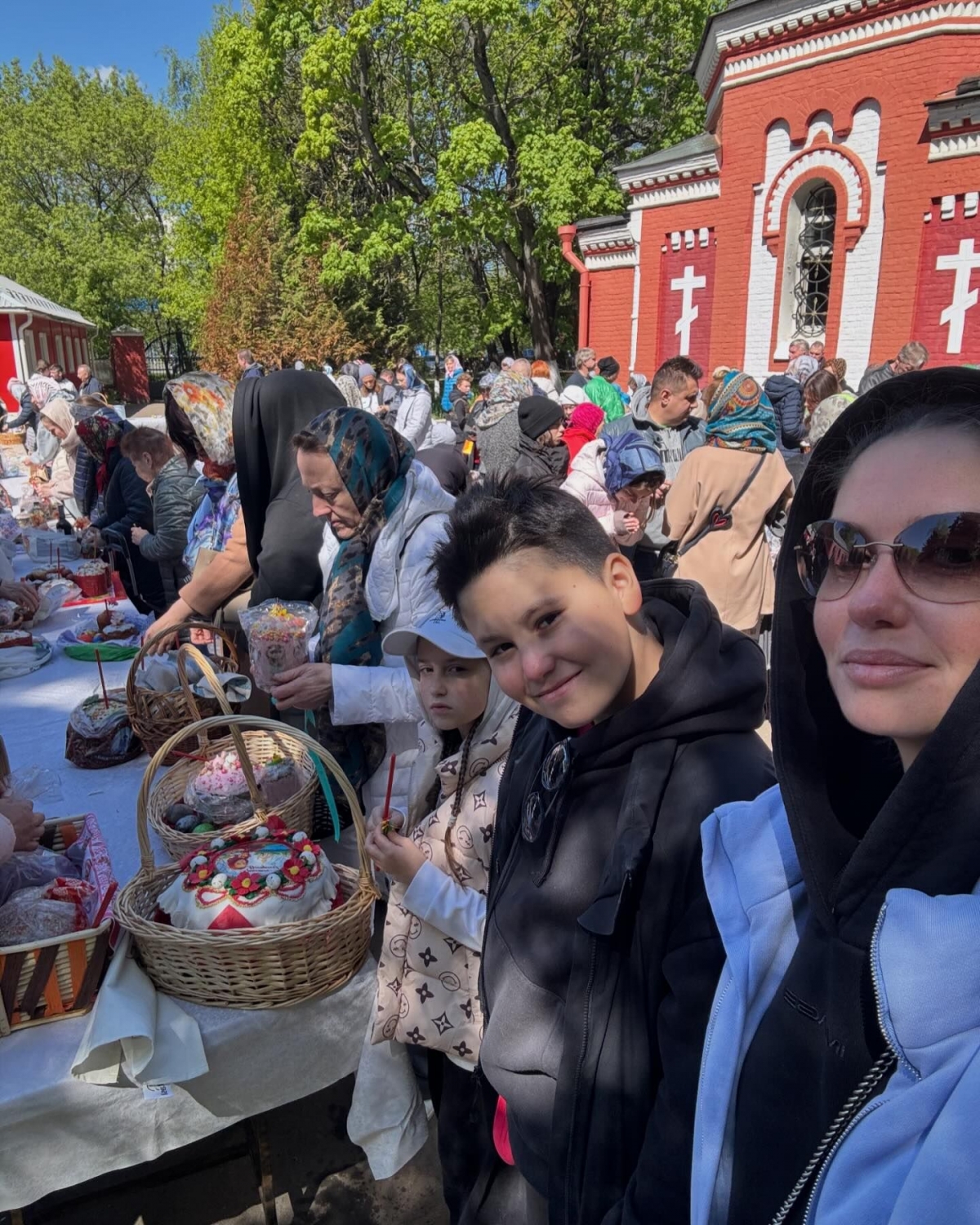 Яна Рудковская, Валерия и Агата Муцениеце рассказали, как празднуют Пасху »